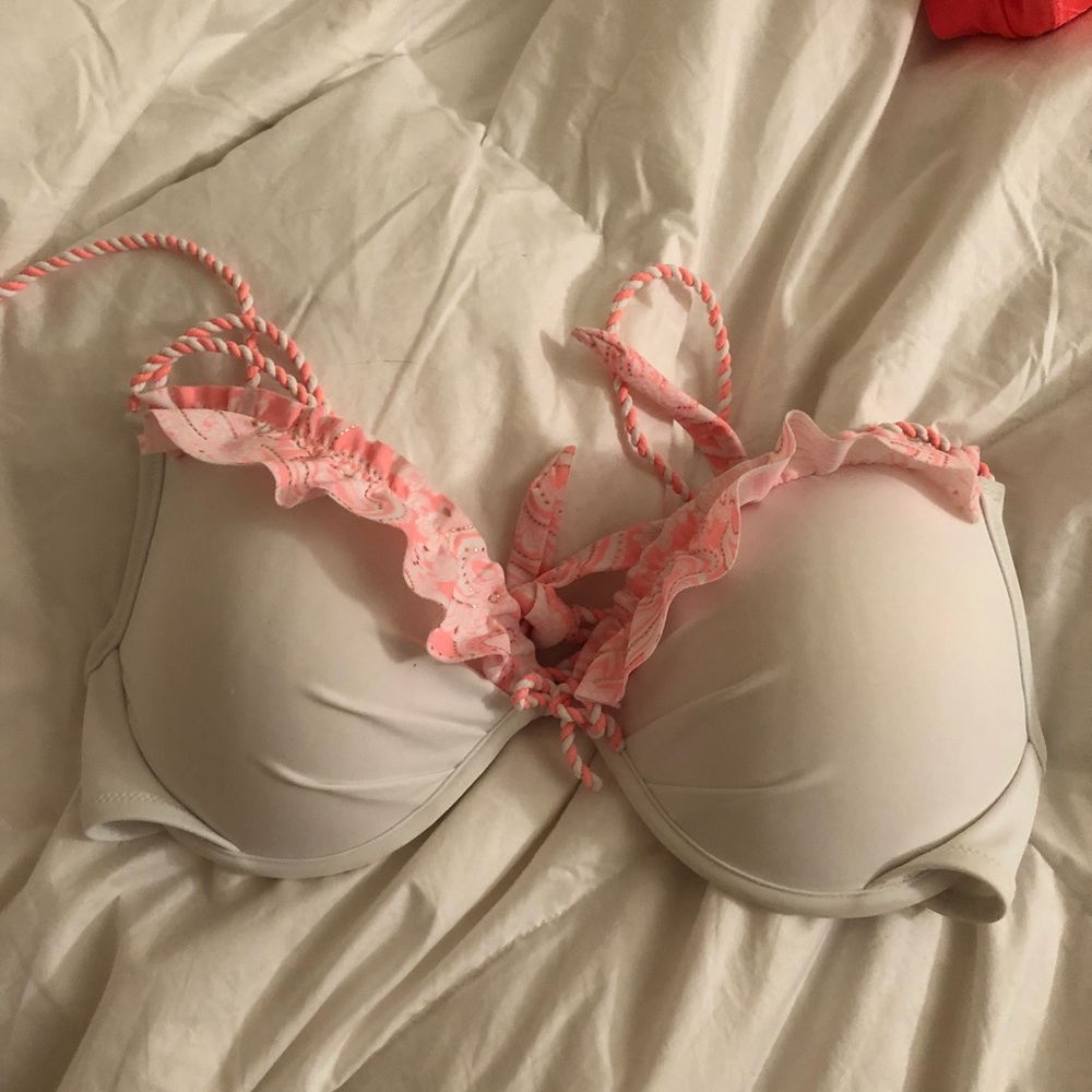 Victoria’s Secret 34d swimsuit bikini